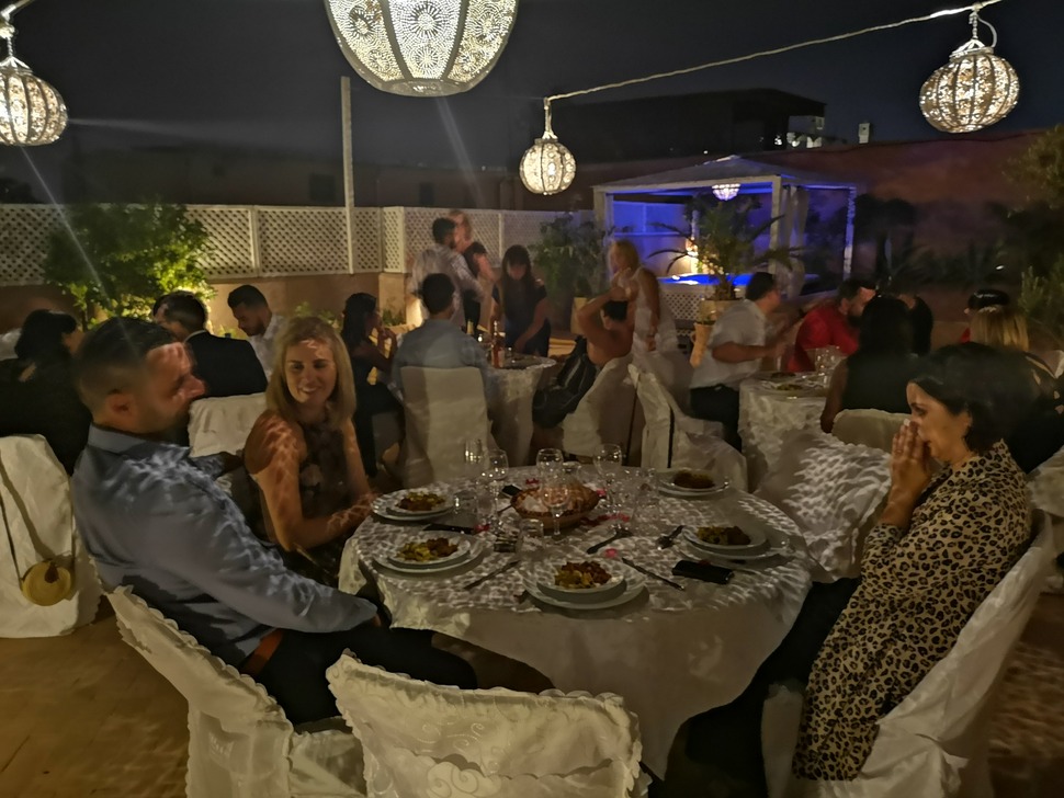 celebración en el riad — organizar una despedida de soltero en Marrakech
